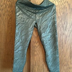 NEW Fabletics powerhold leggings